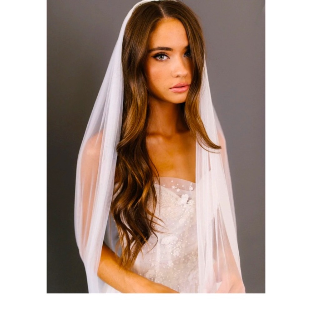 Untamed Petals Day Dream Veil